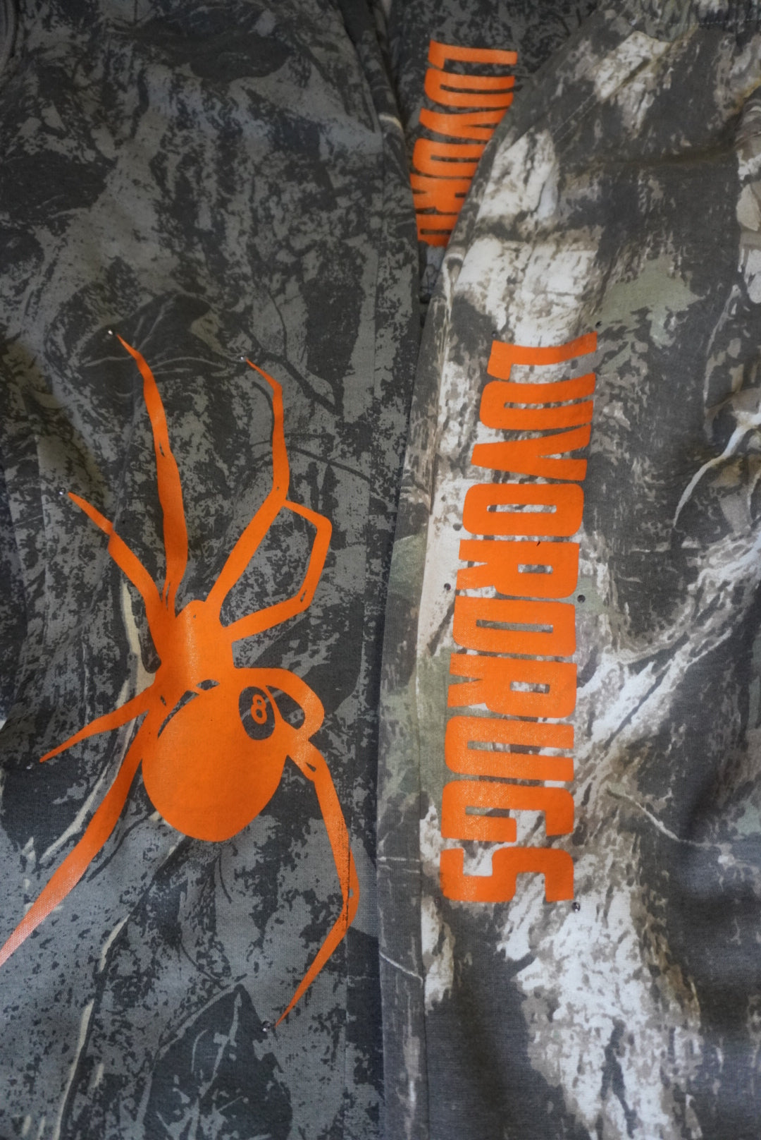 MEDIUM “REALTREE” camo LUVORDRUGS Sweatpants